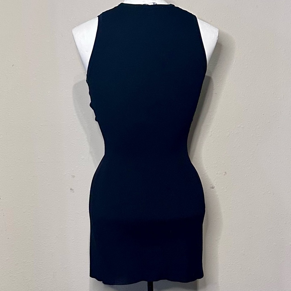 Zara Black Ribbed V-Neck Button Front Tank - Picture 9 of 11
